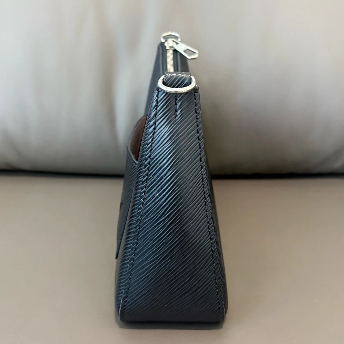 Louis Vuitton Marelle Epi Leather Black Crossbody Handbag Excellent