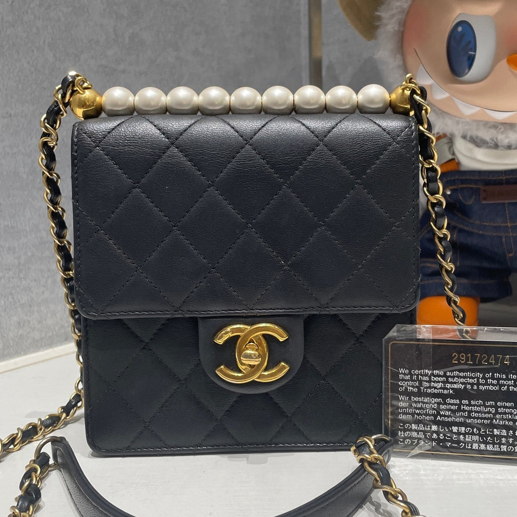 Chanel Black Gold Pearl Chain Shoulder Crossbody Bag Classic Quilted