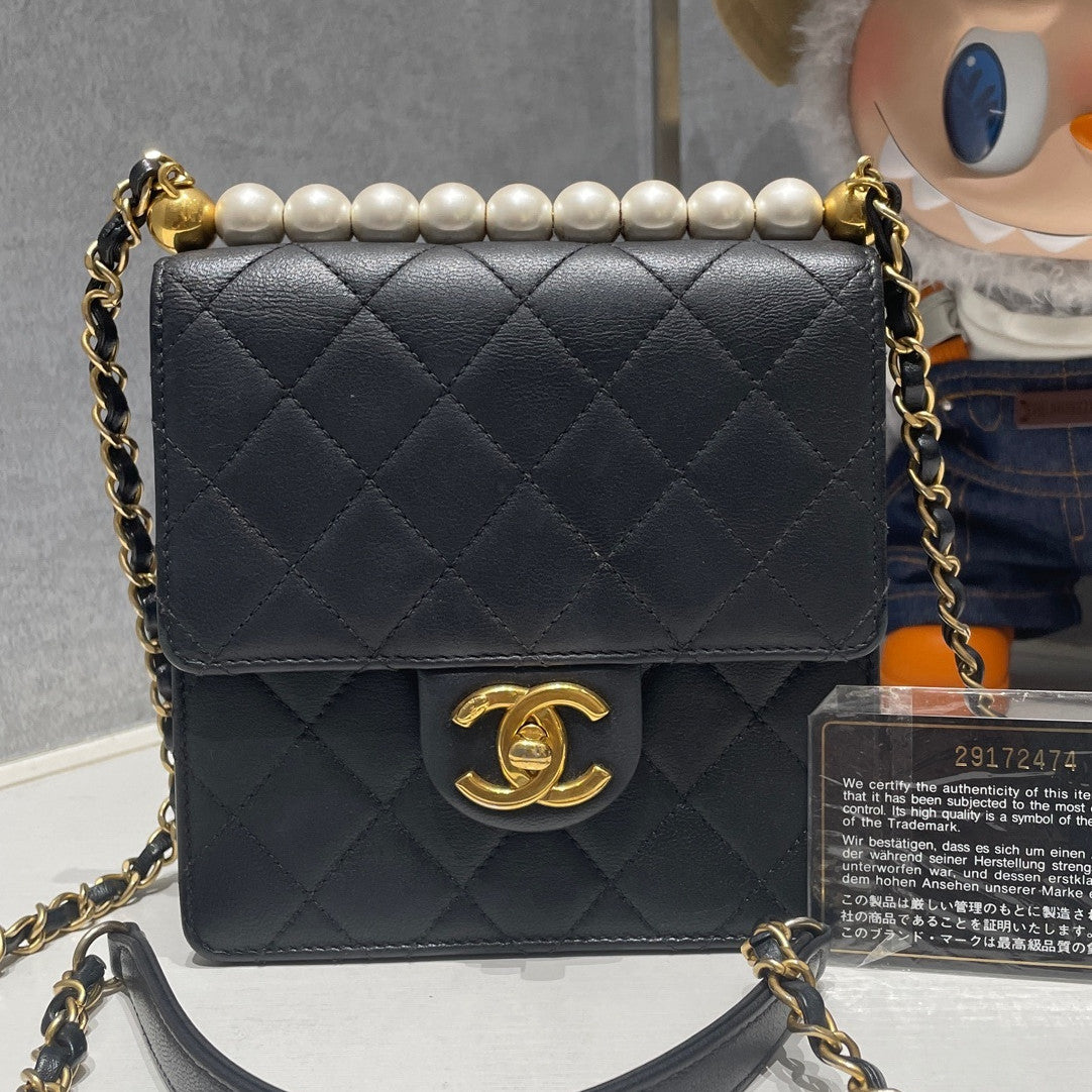 Chanel Black Gold Pearl Chain Shoulder Crossbody Bag Classic Quilted