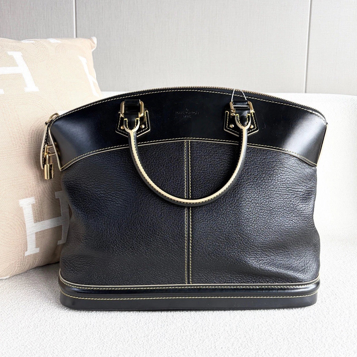 Louis Vuitton Suhali Calfskin Top Handle Bag Black Gold Women Classic