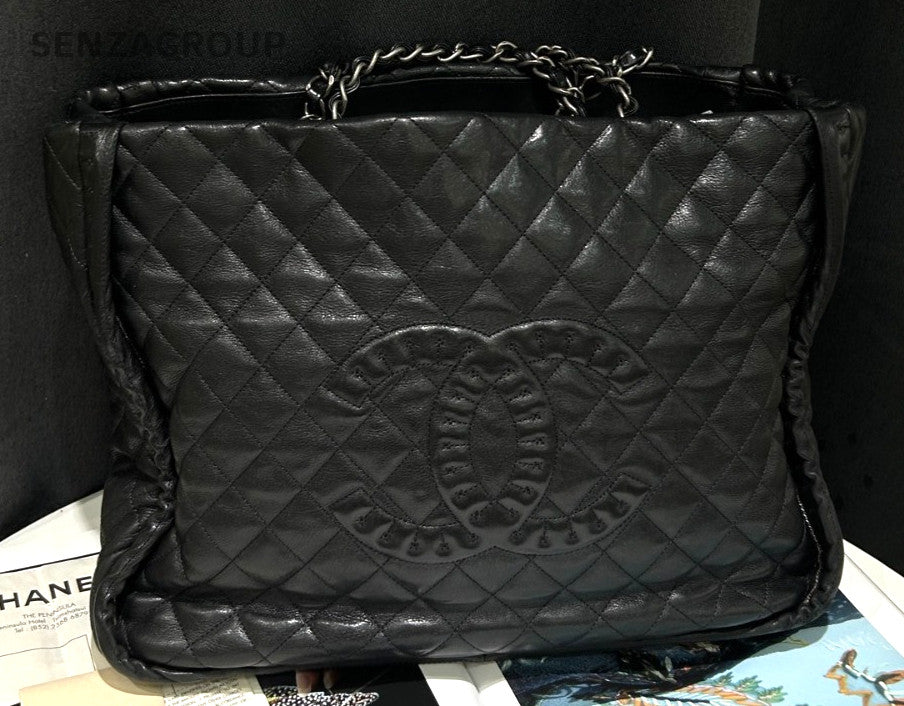 CHANEL CC Logo Black Diamond pattern Shoulder Handbag tote Women
