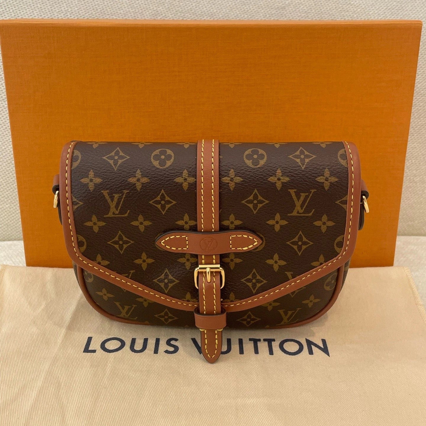 Louis Vuitton Solo Monogram Chain Shoulder Bag Crossbody Brown Gold Women