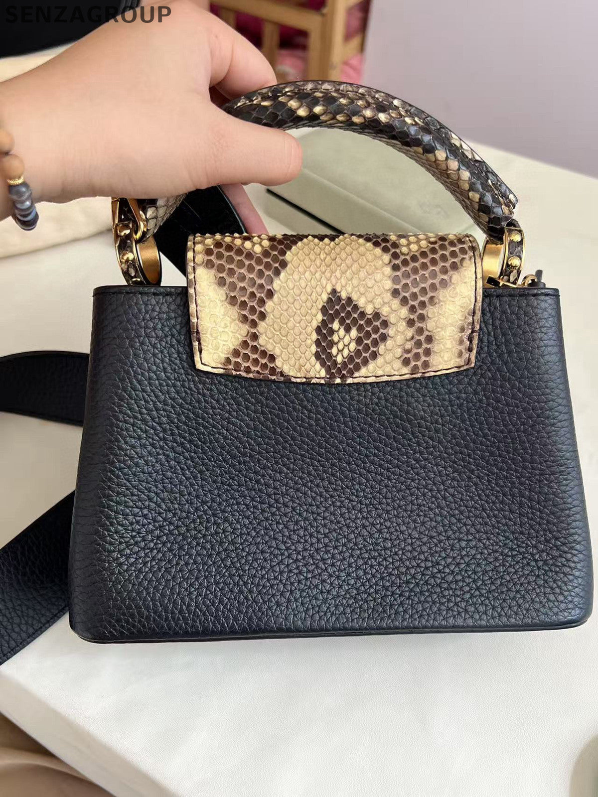 Louis Vuitton Capucines Mini Black Gold Handbag - Classic Women's Tote