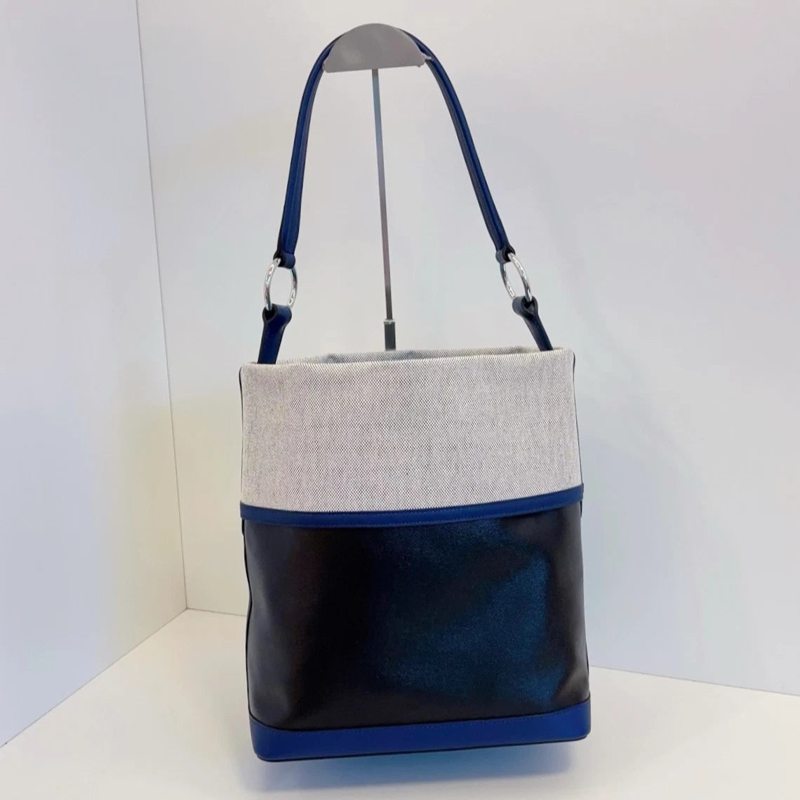 Hermes Colroule25 Canvas Bucket Shoulder Bag Black White Silver Unisex Adults