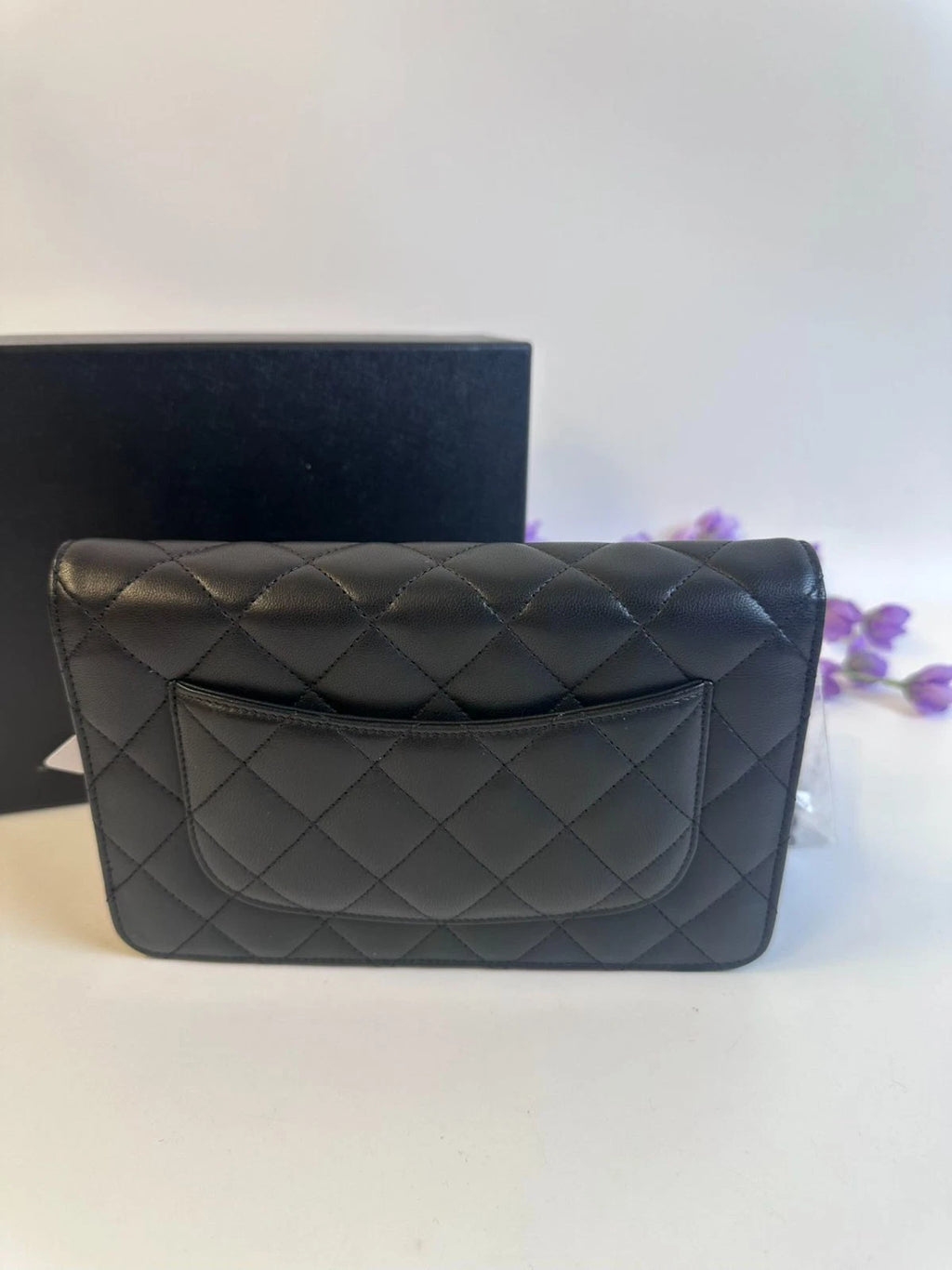 SJ0001 CHANEL Lambskin WOC wallet on chain Silver-Tone Hardware Z