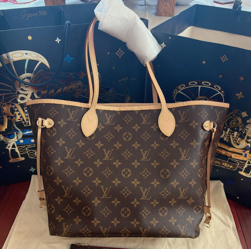 Louis Vuitton Neverfull MM Monogram Canvas Shoulder Bag Brown Gold Women Classic