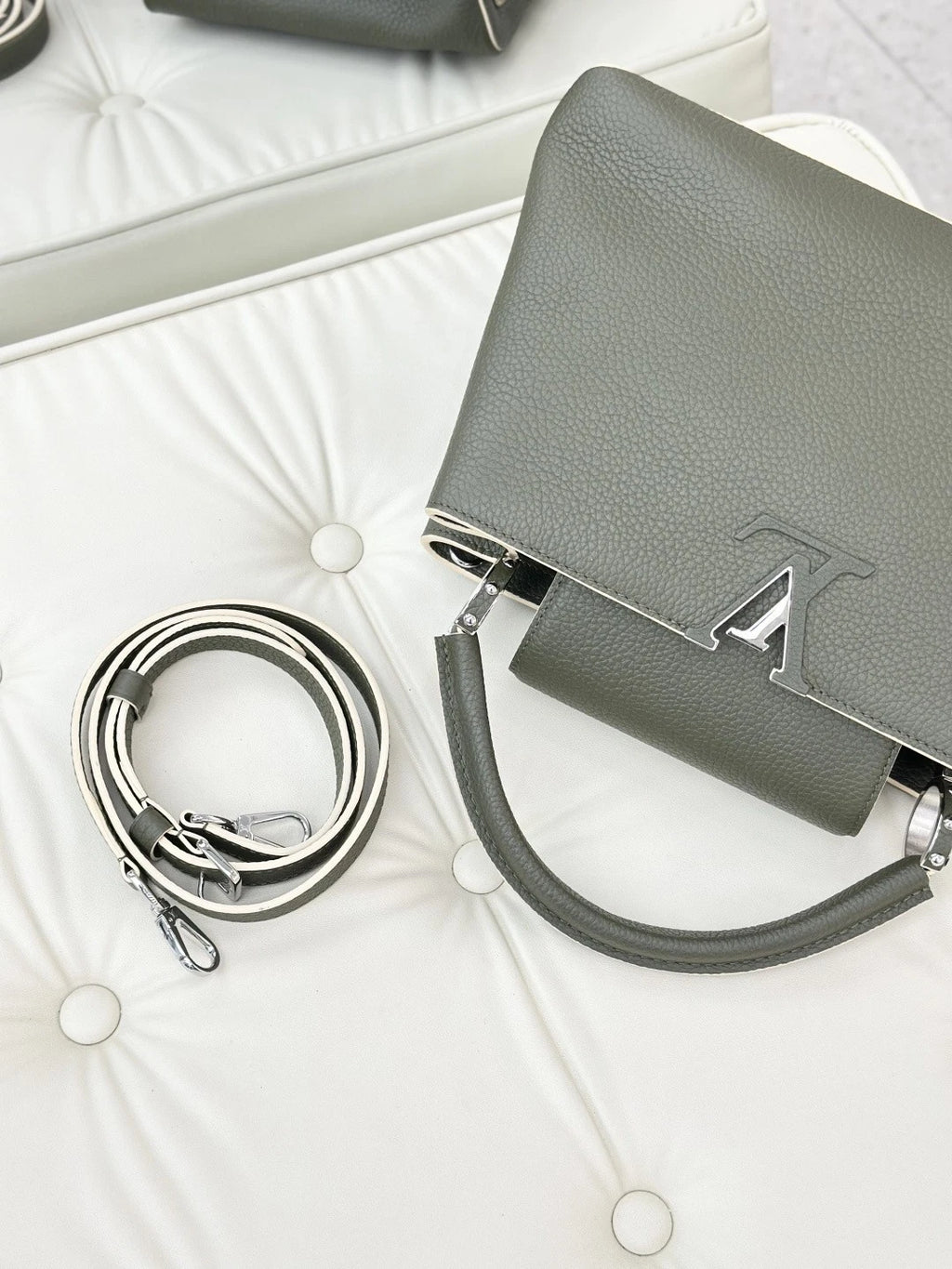 Louis Vuitton Capucines MM Calfskin Top Handle Crossbody Bag Green Women S
