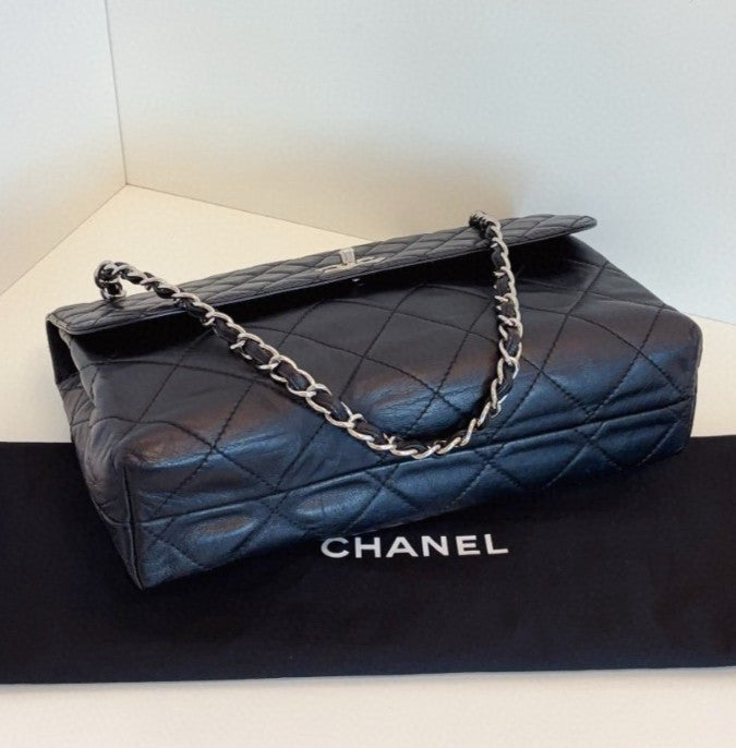 Chanel Diamond Chain Calfskin Shoulder Bag Black Silver Used Women Classic