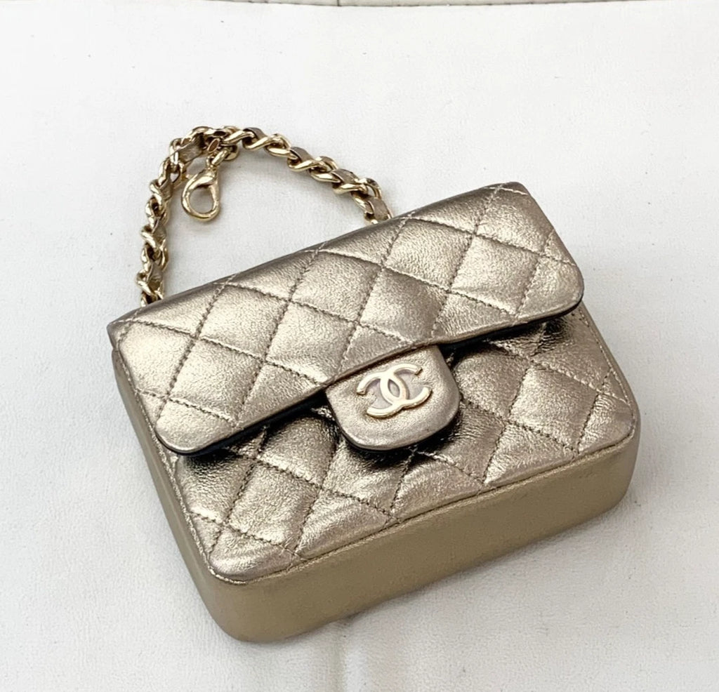CHANEL Vintage Lambskin Gold Chain Shoulder Bag Women S