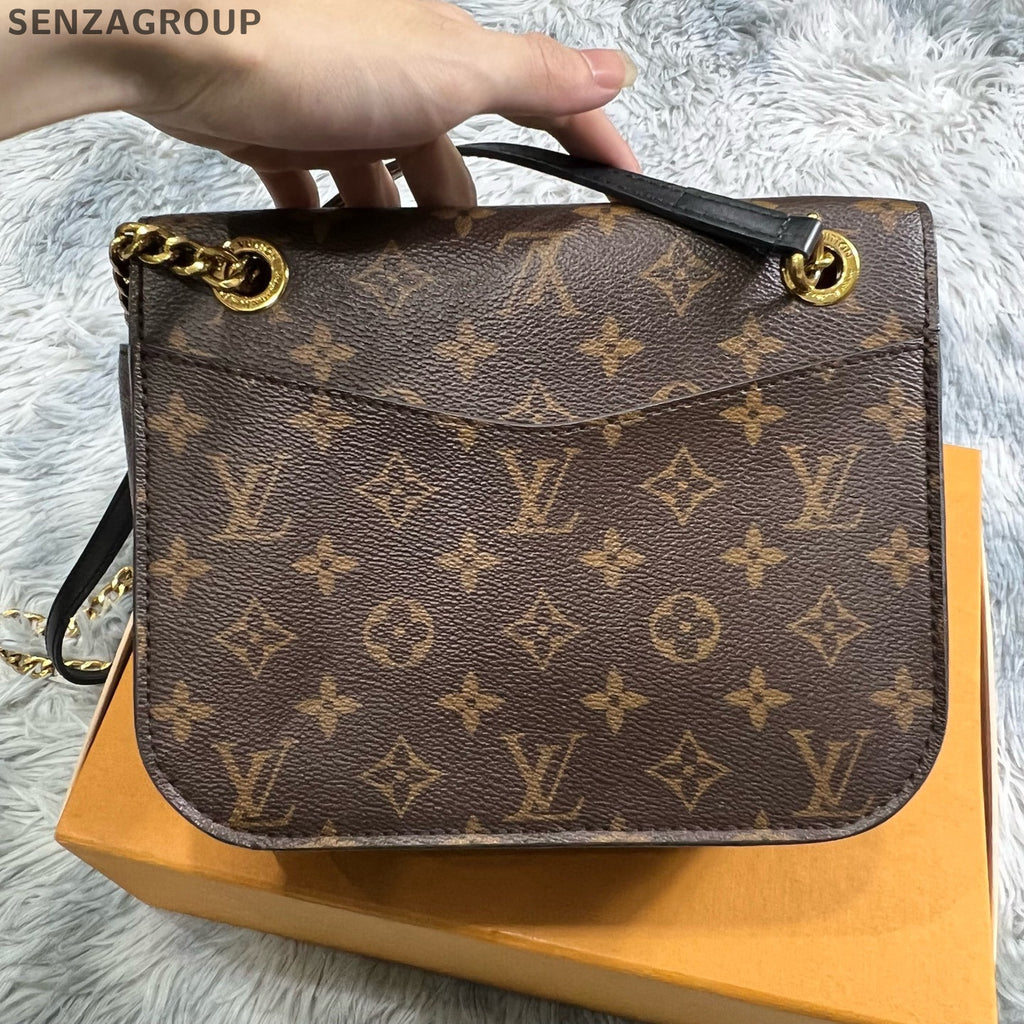Louis Vuitton Monogram Messenger Chain Crossbody Bag for Women