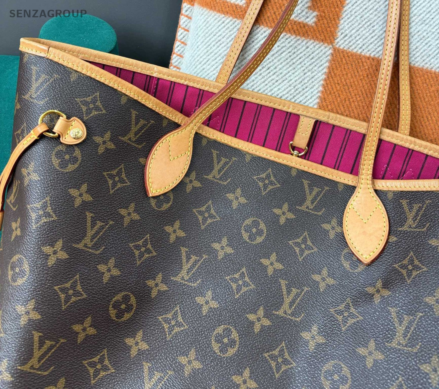 Louis Vuitton Neverfull MM Monogram Shoulder Bag Brown Red Gold Women Classic