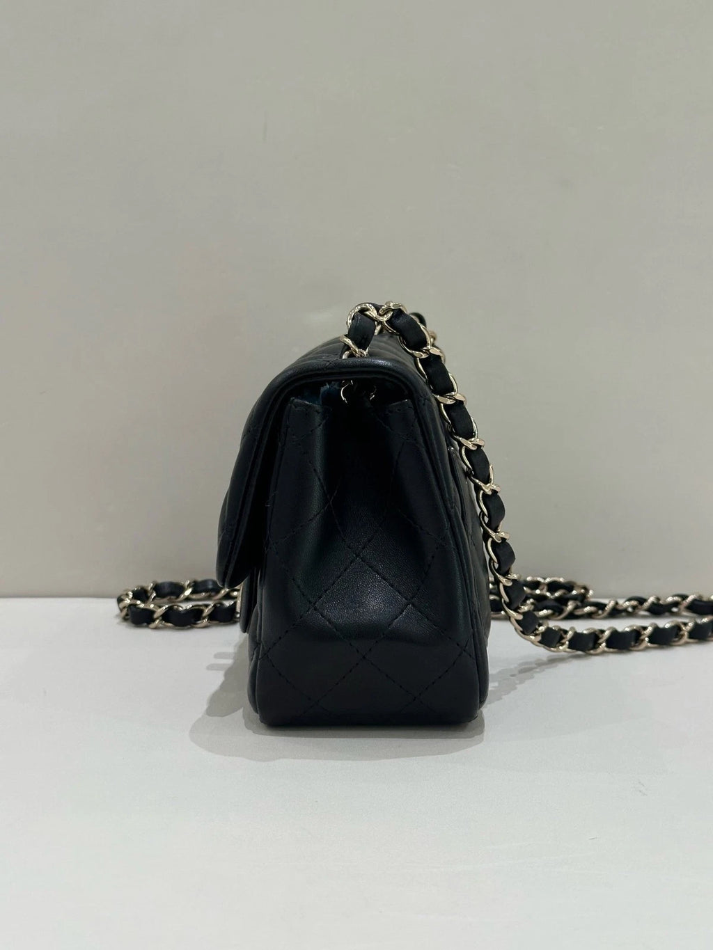 Authentic CHANEL Classic Flap Chain Crossbody Bag For Women