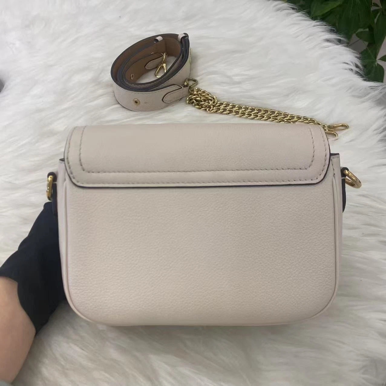 Louis Vuitton Lockme Tender Calfskin Chain Crossbody Bag - White Gold