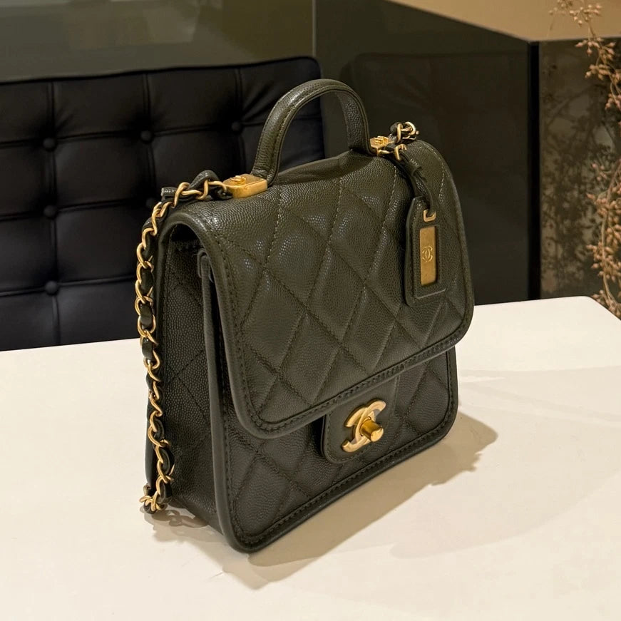 CHANEL Quilted Camera Bag Green Gold Chain Strap Classic Women's