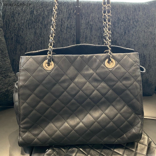 Chanel Diamond Tote Chain Shoulder Bag Black Silver Used Women Classic Fashion