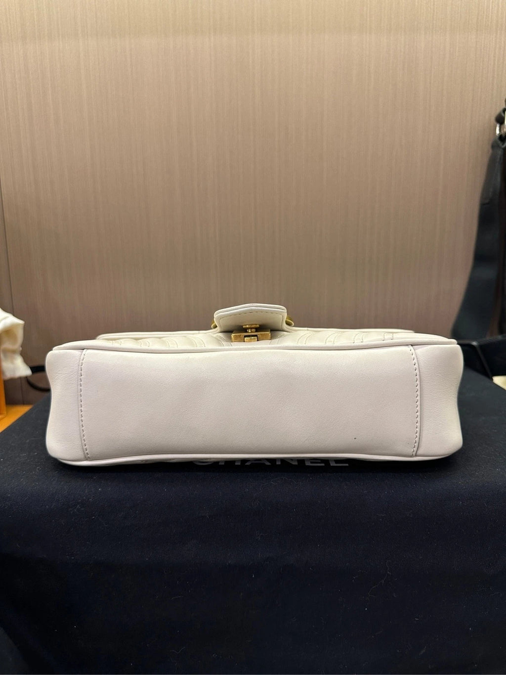 Gucci Marmont White Shoulder Bag Excellent