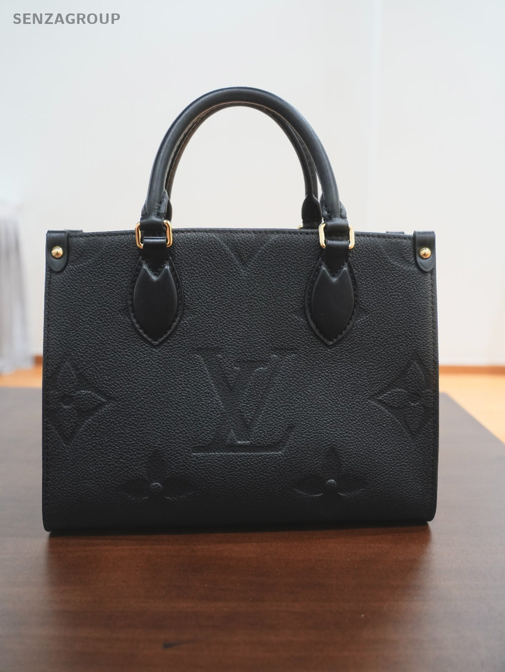 LOUIS VUITTON ON THE GO PM Black Monogram Empriente CHIP VERSION