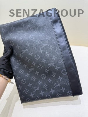 Louis Vuitton Monogram Black Men's Clutch Bag - Classic Design