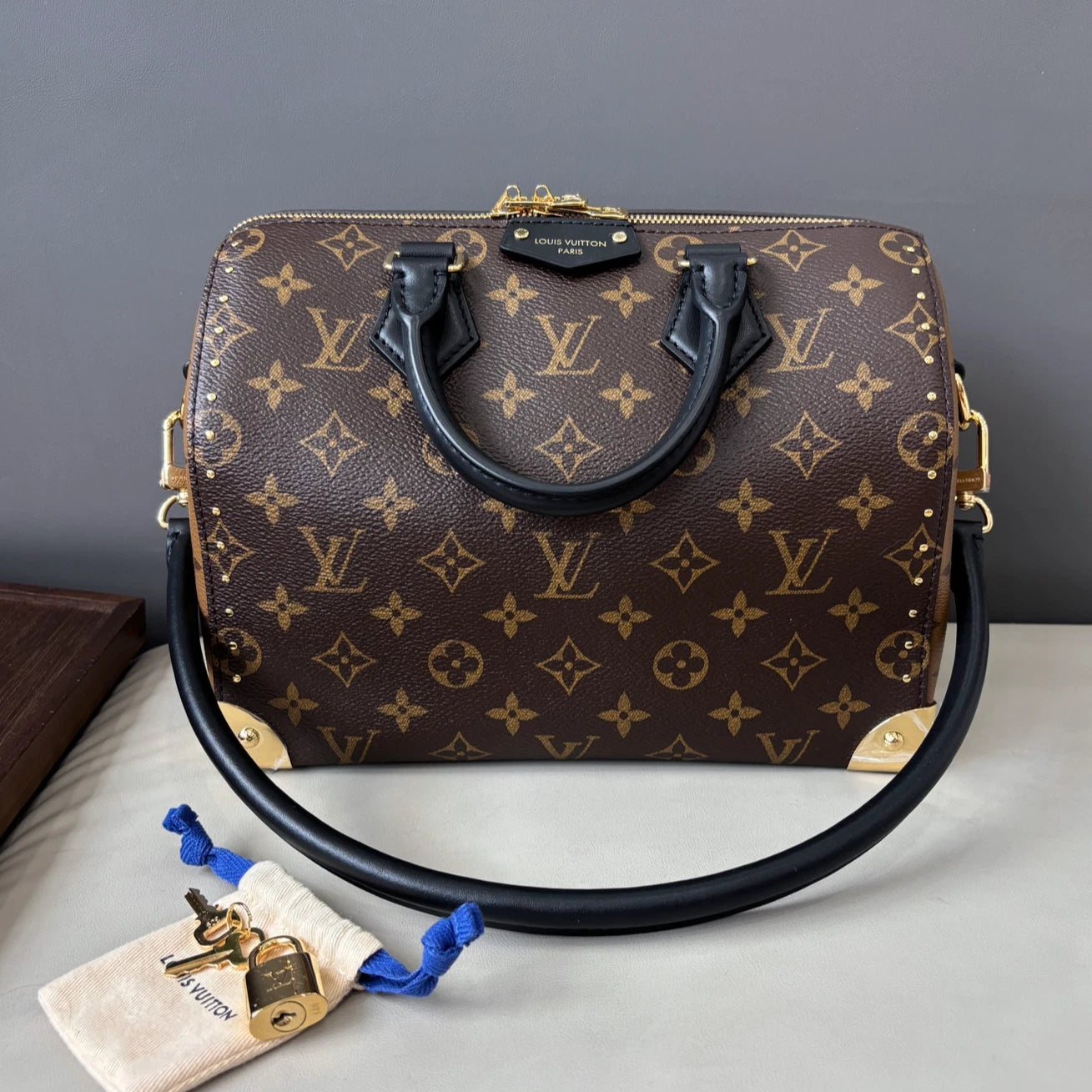 Excellent Louis Vuitton SpeedyTrunk25 Monogram Canvas Handbag Shoulder Bag