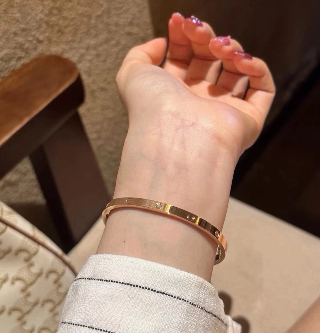 Cartier Love Small Bangle Bracelet 18k Rose Gold with 6 Diamonds Size17
