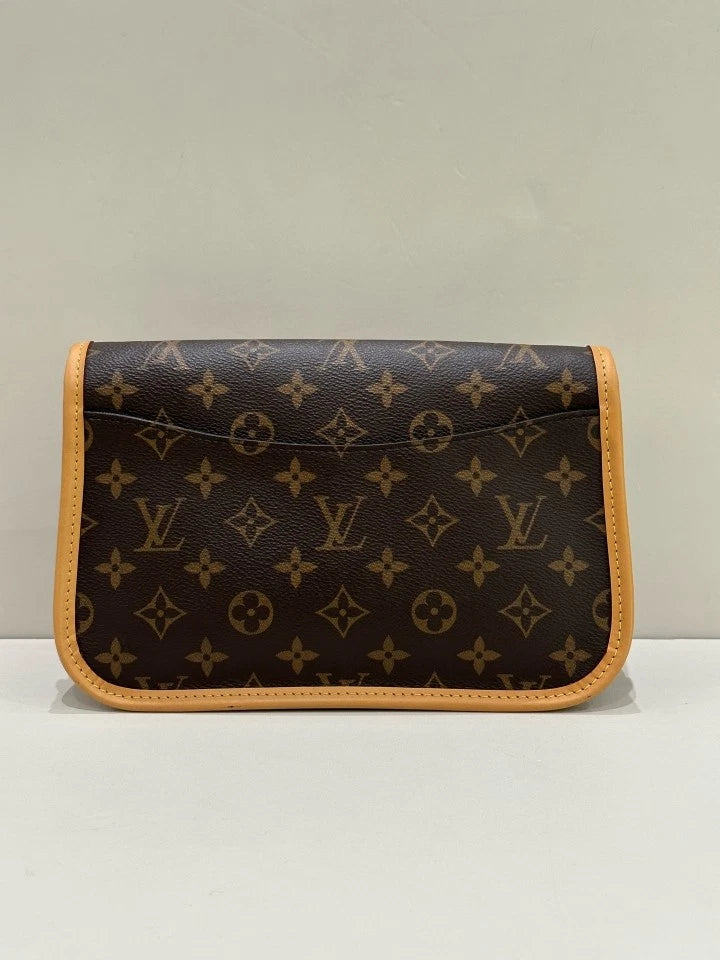 Louis Vuitton Canvas Baguette Shoulder Bag For Women