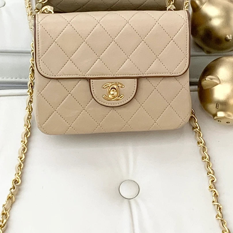 Chanel Vintage Chain Lambskin Shoulder Crossbody Bag Beige Women S