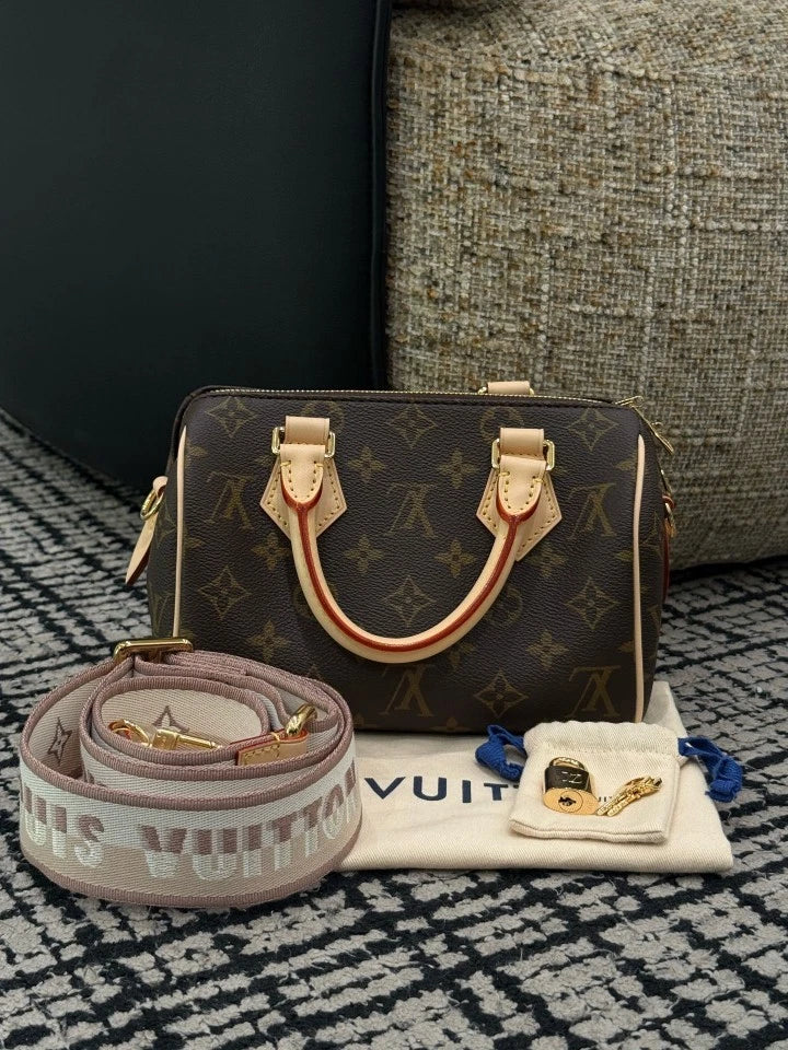 Louis Vuitton Speedy20 Canvas Shoulder Bag Top Handle Bag For Women