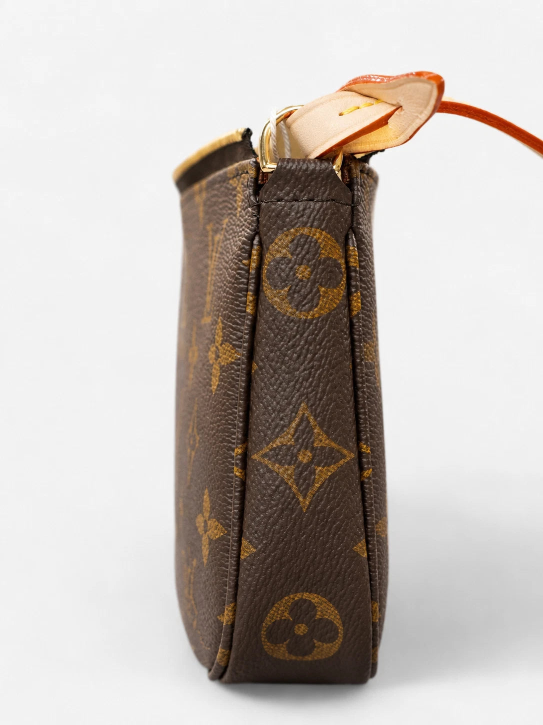 Louis Vuitton Pochette Accessories Monogram Canvas Shoulder Bag Excellent