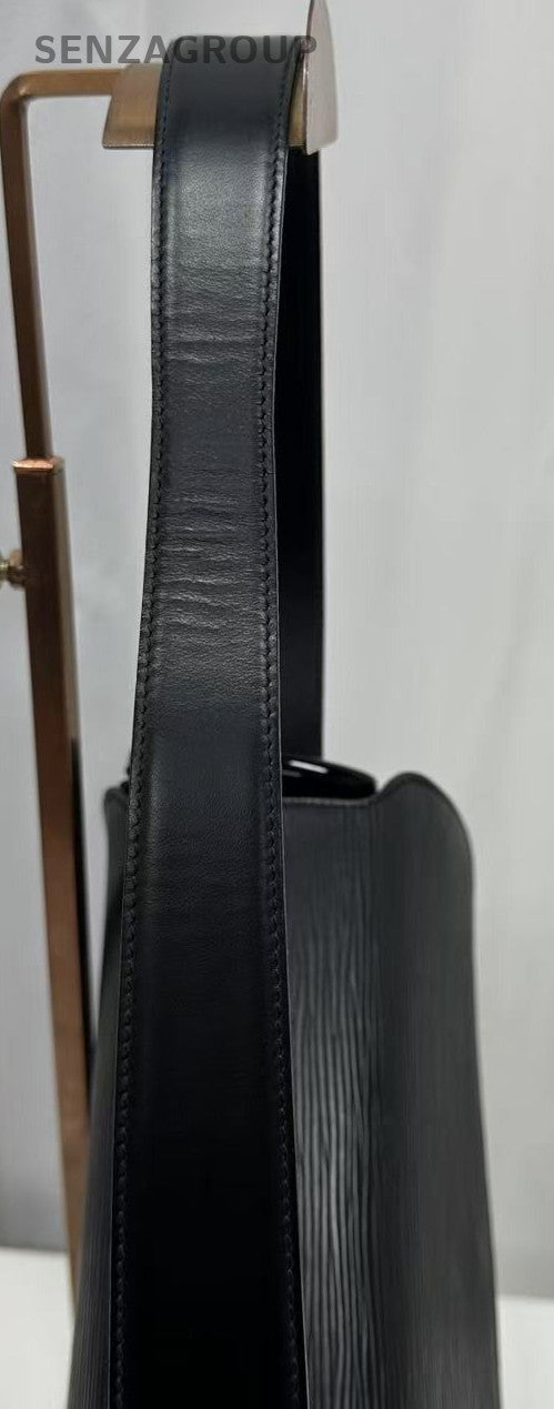 Louis Vuitton Epi Leather Black Shoulder bag