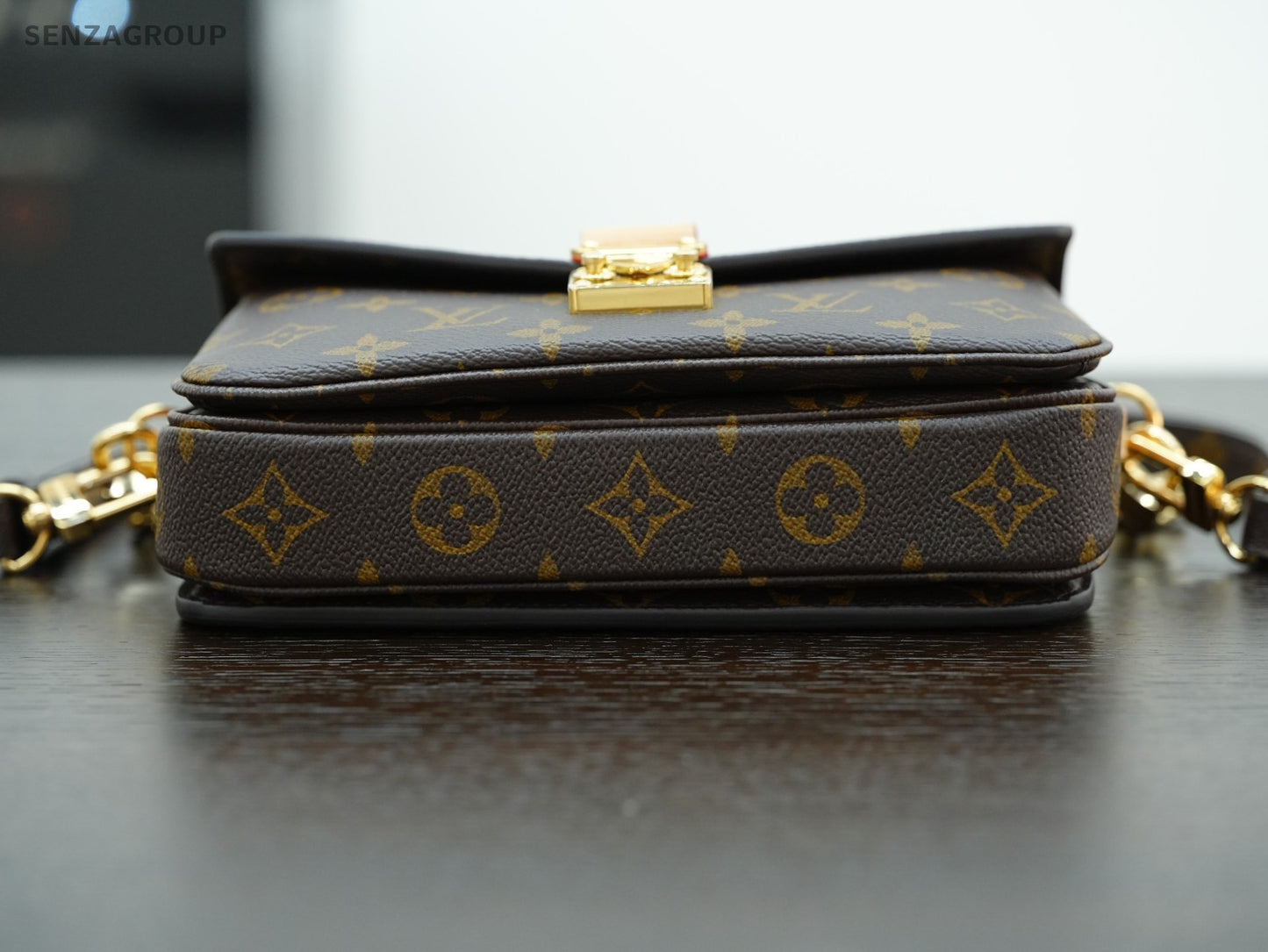 Louis Vuitton Pochette Metis East West Monogram Chain 2way Shoulder bag Women