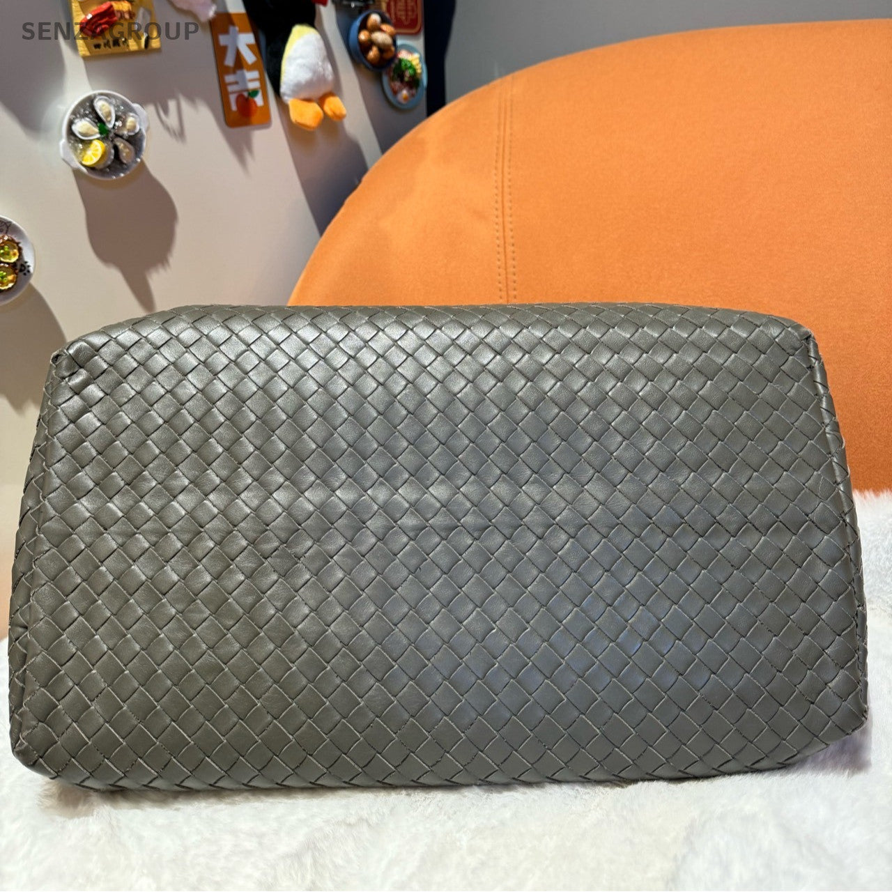 Bottega Veneta Roma Large Woven Gray Handbag - Classic Women's Tote