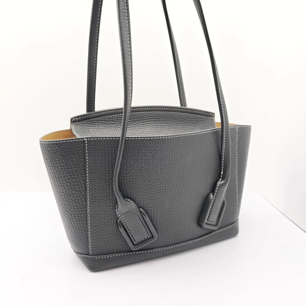Bottega Veneta Black Woven Calfskin Arco33 PM Handbag Crossbody For Women