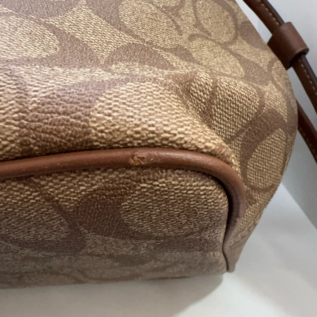 Coach Women's Signature Canvas Tote Shoulder Crossbody Handbag