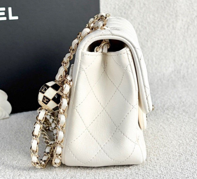 Chanel Classic Flap Lambskin Chain Shoulder Bag White Gold Women Fashion