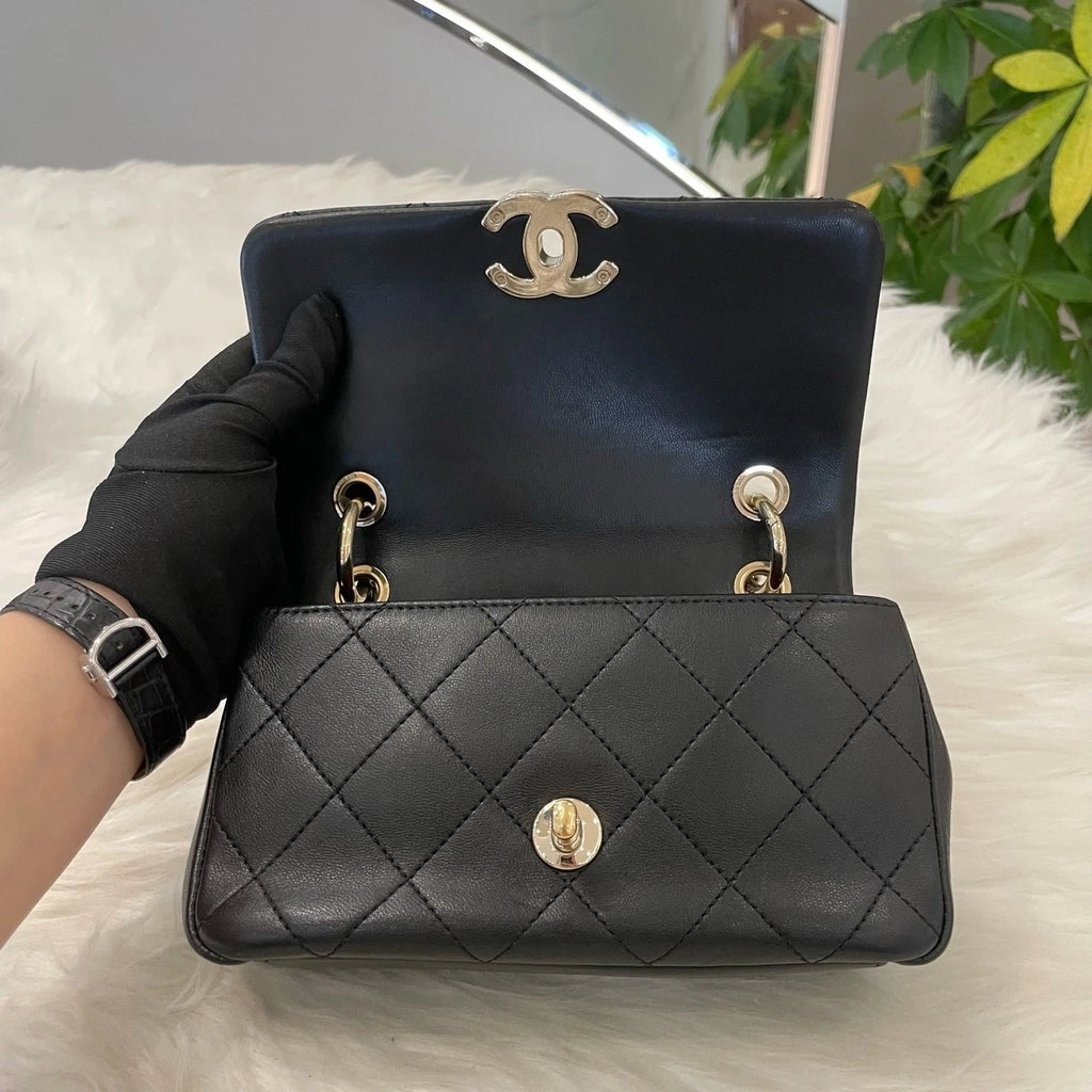 Chanel Classic Flap Mini Black Gold Chain Shoulder Crossbody Bag