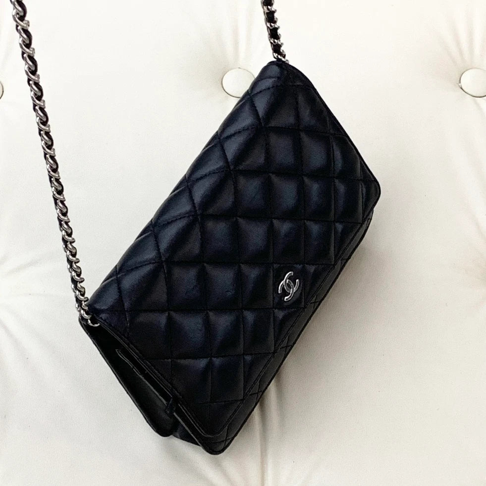 Chanel Woc Chain Lambskin Shoulder Crossbody Bag Black Women S