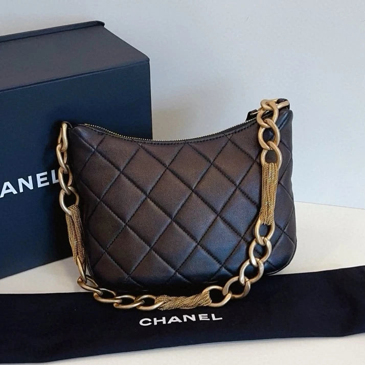 Chanel Hobo Chain Shoulder Bag Black Gold Used Women Classic Fashion