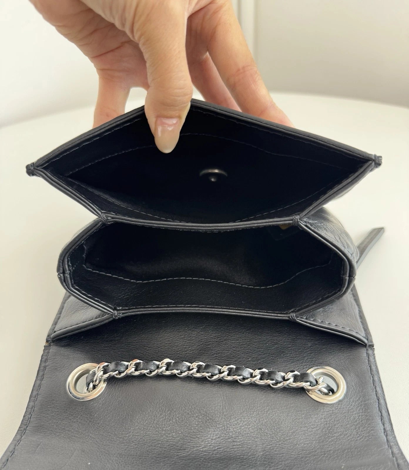 Chanel Diamond Calfskin Black Chain Shoulder Bag Crossbody Silver Hardware