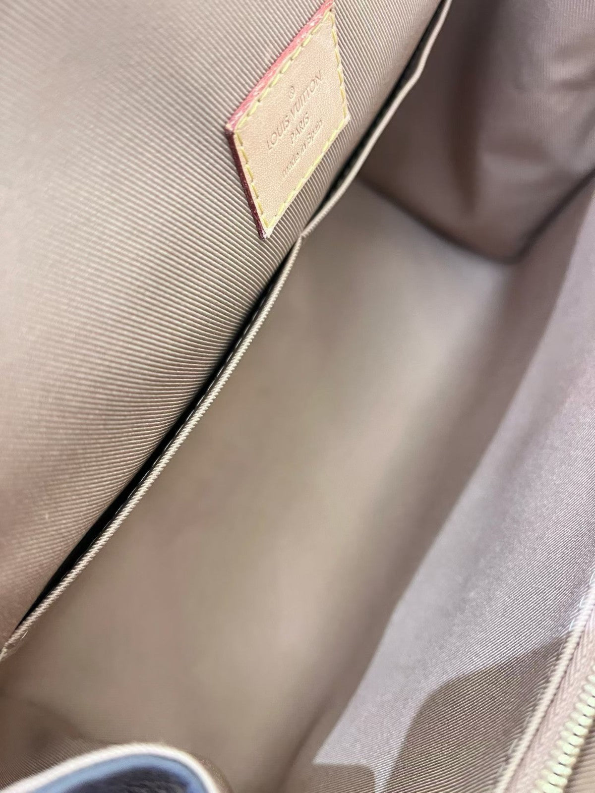 Louis Vuitton Cluny MM Monogram Top Handle Crossbody Brown Gold Women Classic
