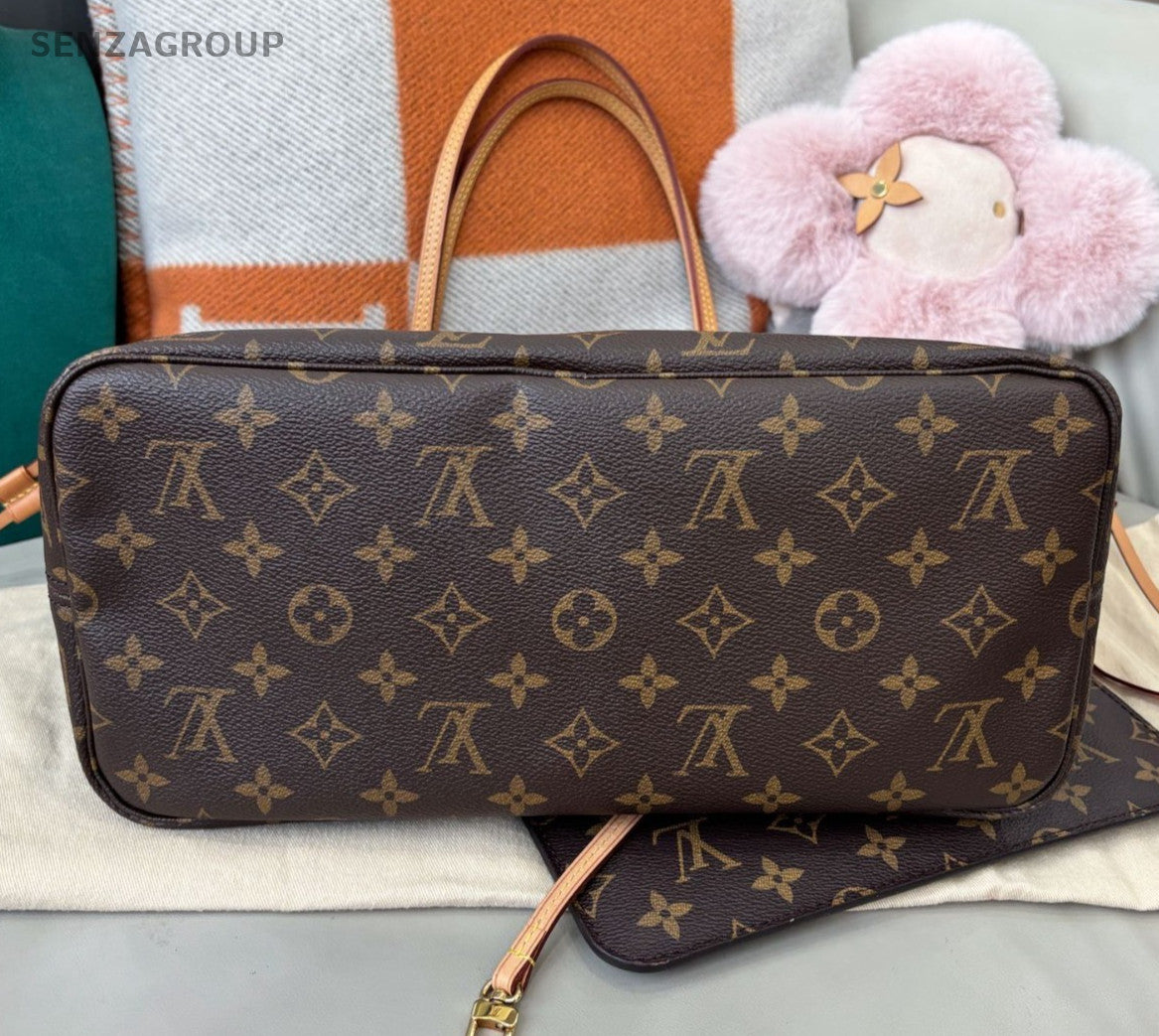 Louis Vuitton Neverfull MM Monogram Shoulder Bag Brown Gold Women Classic
