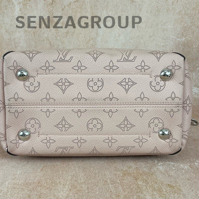 Louis Vuitton Hina Pink Tote Bag with Detachable Pouch - Women's Fashion