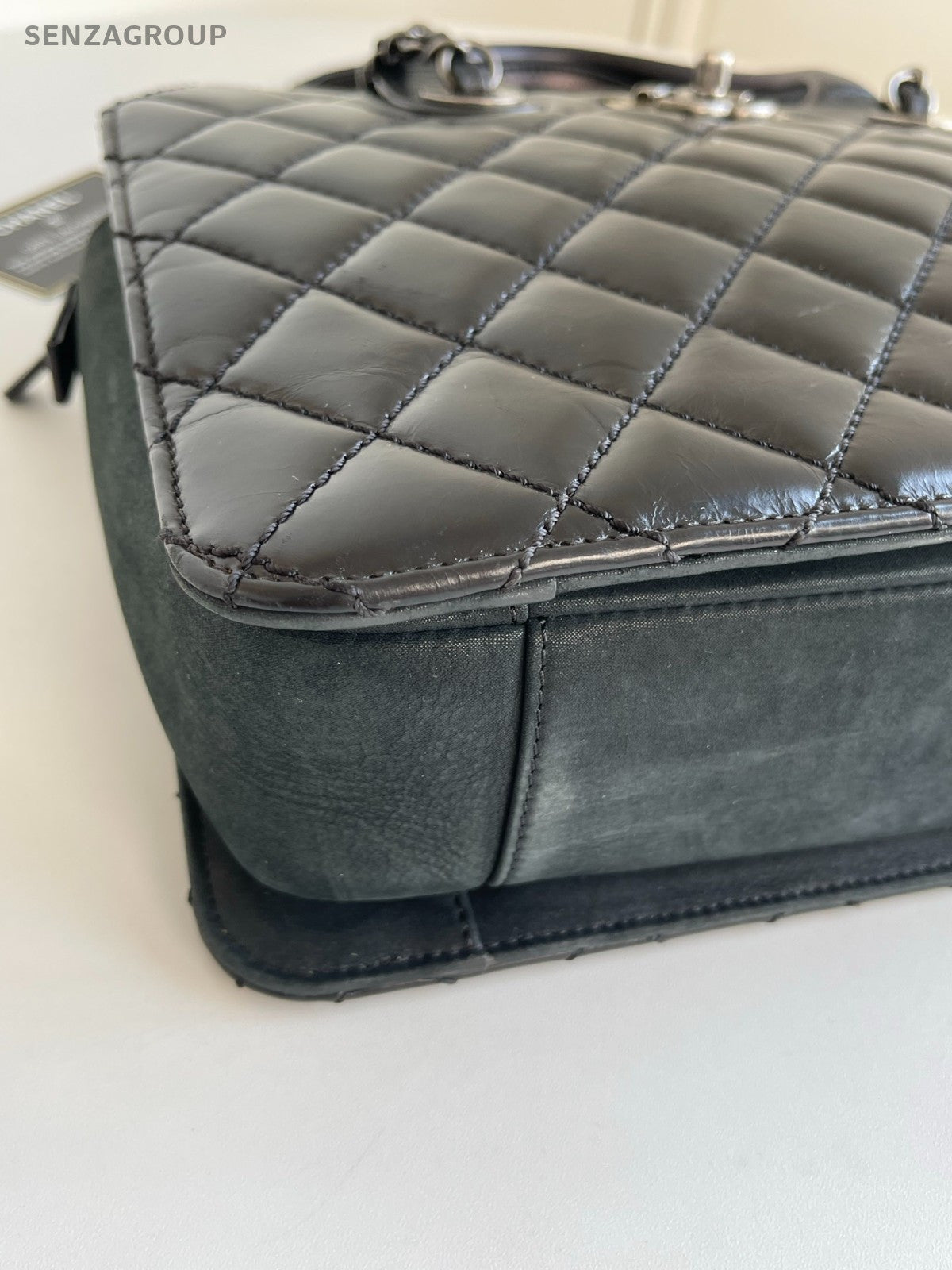 CHANEL Briefcase Calfskin Oil waxed leather Top Handle Chain Shoulder bag Black