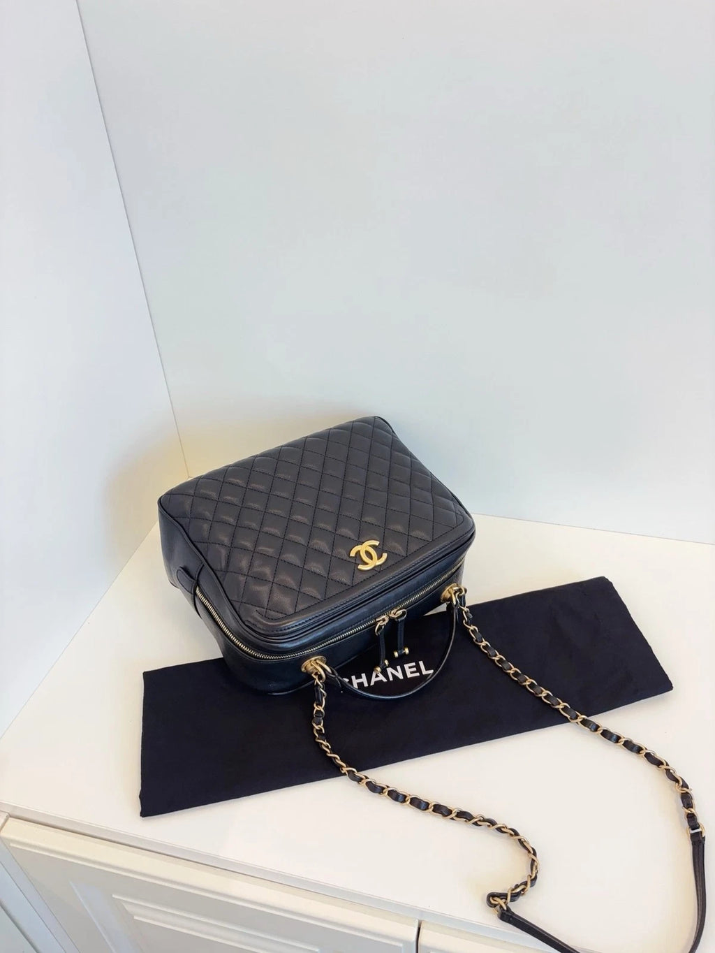 Chanel Vanity Case Top Handle Bag Women's Handbag Black Caviar Gold Chain