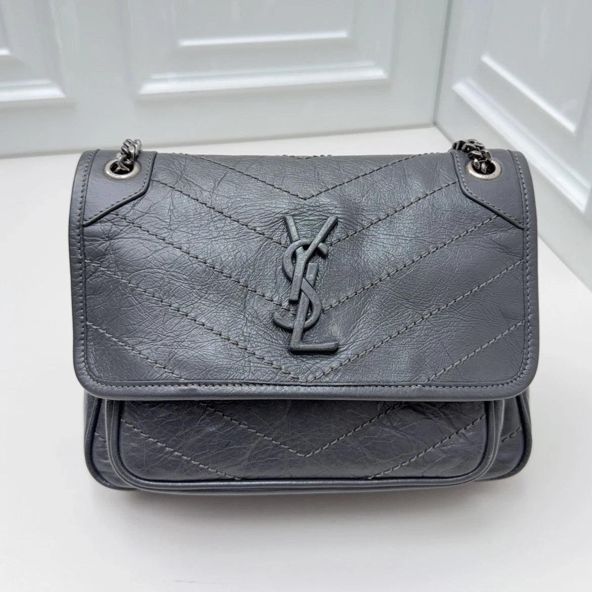 Saint Laurent Niki PM Chain Shoulder Crossbody Gray Silver Women Classic