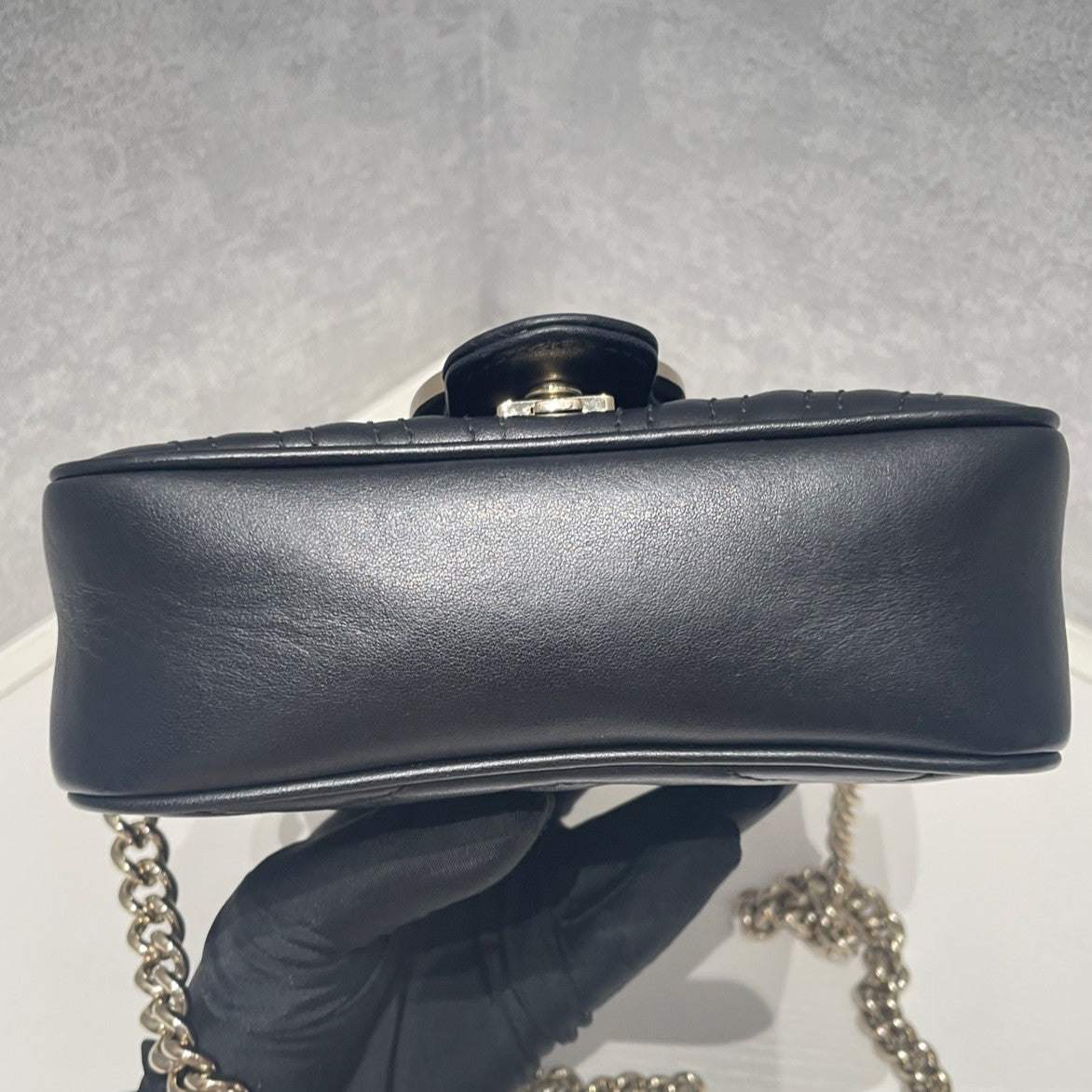 Gucci Marmont Messenger Bag Black Silver Chain Shoulder Crossbody Classic Women