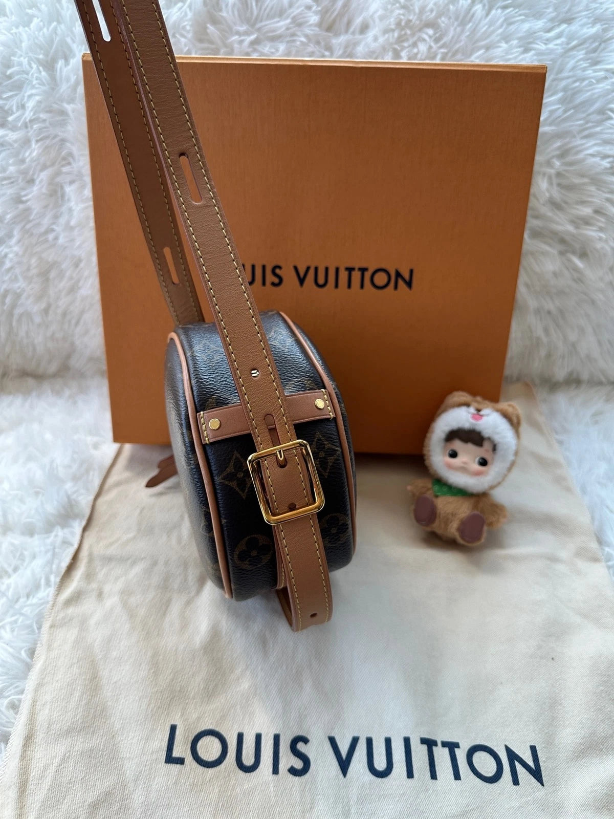 Louis Vuitton Monogram Canvas Round Mini Crossbody Bag For Women