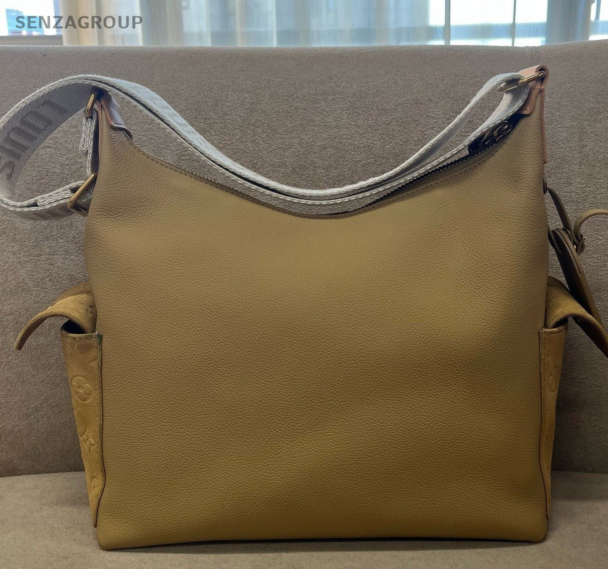Louis Vuitton Hobo Cargo Monogram Shoulder Bag Brown Gold Women Classic