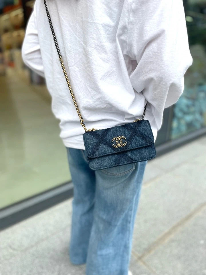 CHANEL 19Bag Mini WOC Denim Chain Crossbody Bag For Women
