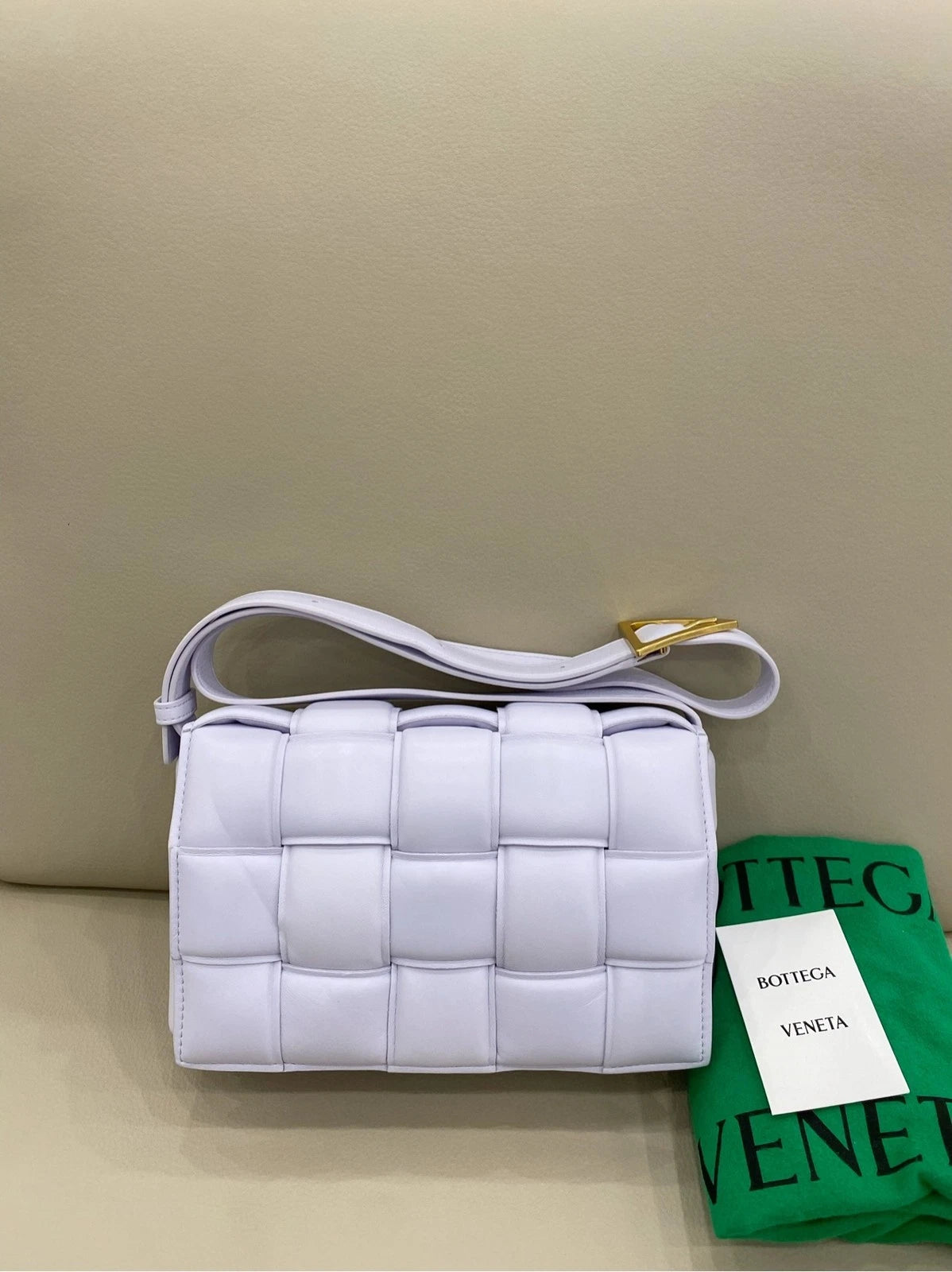 Bottega Veneta Calfskin Medium Cassette Purple Shoulder Bag For Women