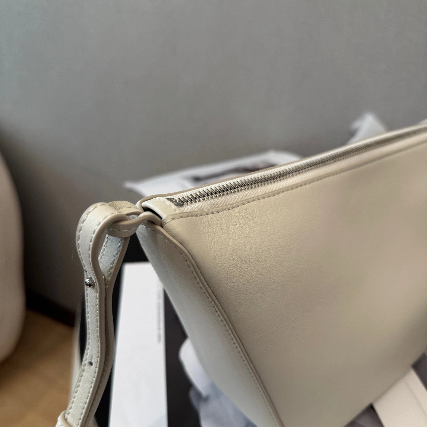 Excellent Loewe Hammock Hobo Mini White Handbag Crossbody Silver Hardware